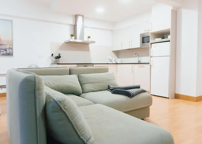 Appartement Amplio Reformado Con Garaje En Amara, Donostia-san Sebastian - Isabel Ii