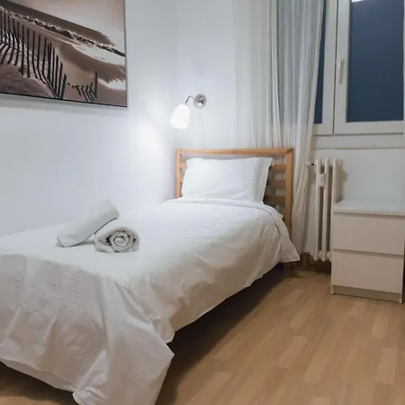 Amplio Reformado Con Garaje En Amara, Donostia-san Sebastian - Isabel Ii