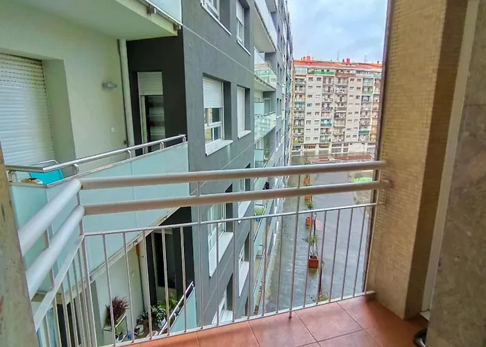 Appartement Amplio Reformado Con Garaje En Amara, Donostia-san Sebastian - Isabel Ii